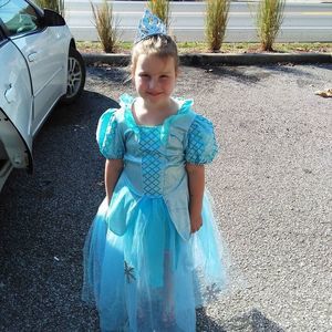 Meet your Posher, Lisa